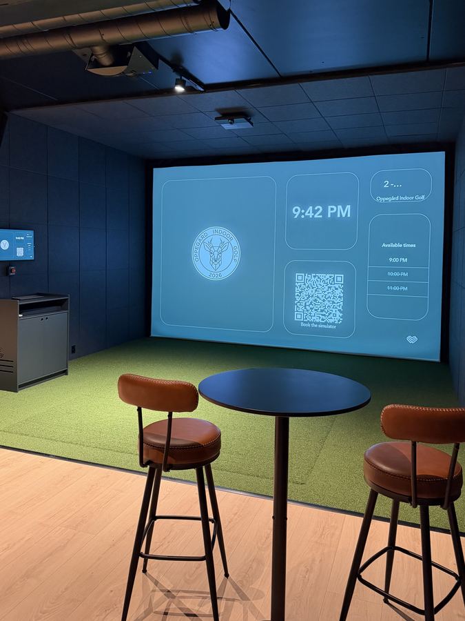 Trackman IO simulator — Oppegård Indoor Golf